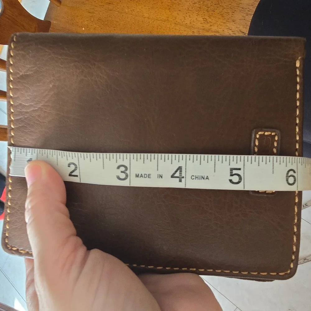 Relic Brown Leather Passport Wallet US Great Seal Vintage Travel Organizer